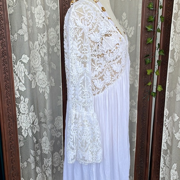 Bell Sleeve Swimsuit ๐ฉฑ Cover Up - Picture 5 of 7